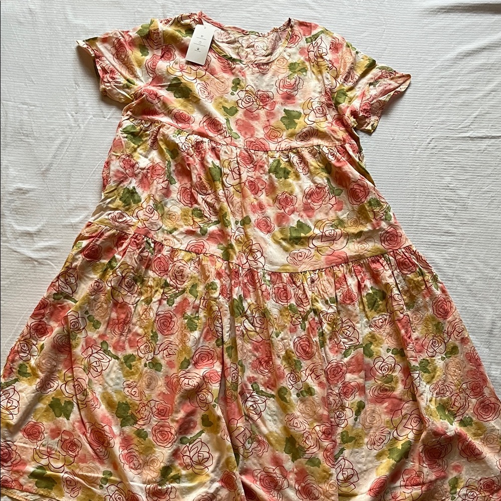 Elle Multicolor Rose Pattern Top